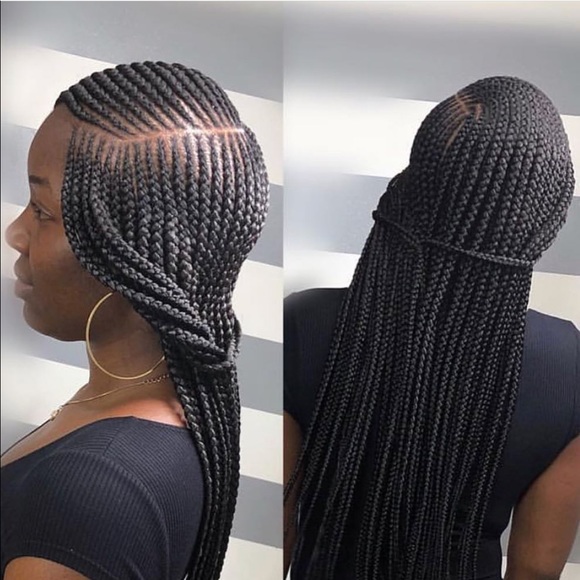 Profile Picture of Shania Draine (@nini589) on Poshmark