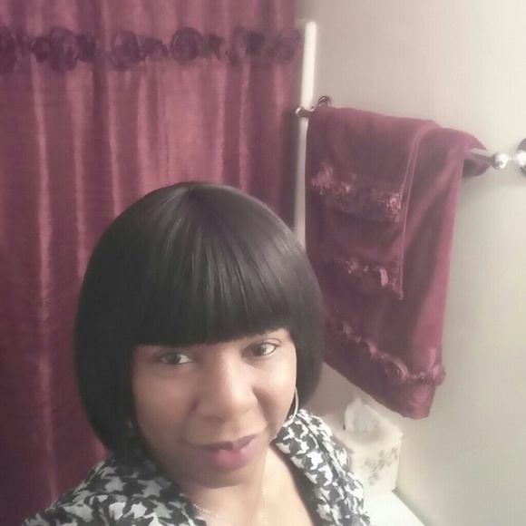 Profile Picture of Marvette Atwater (@marvetteatwater) on Poshmark