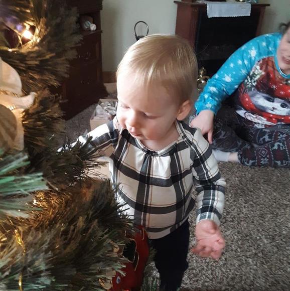 Profile Picture of Scheidel Polanski (@schpolanski) on Poshmark