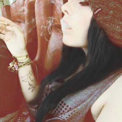 Profile Picture of Daniela Guzman (@DanielaLaprade) on Twitter