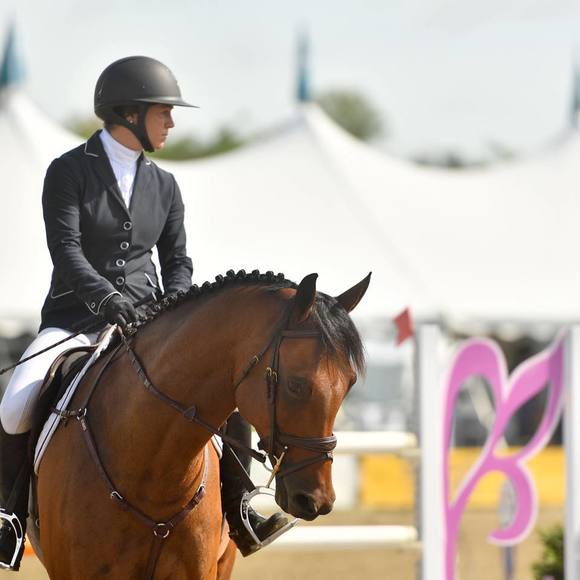 Profile Picture of Alexandra Hird (@olympc425) on Poshmark