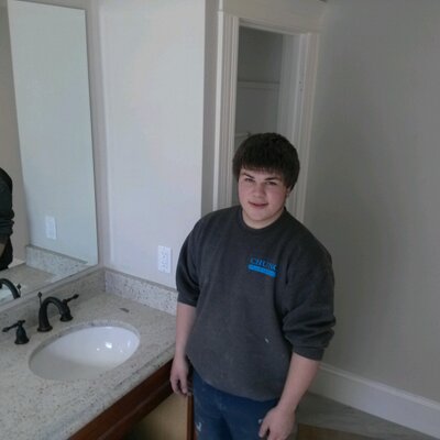 Profile Picture of Alexander MacDougall (@lxmacdougall) on Twitter