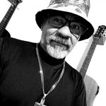 Profile Picture of Édi Carlos Tavares (@edicarlostavares) on Instagram