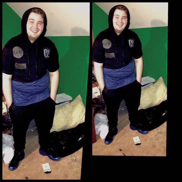 Profile Picture of Joshua Gleason (@joshgleason2017) on Poshmark
