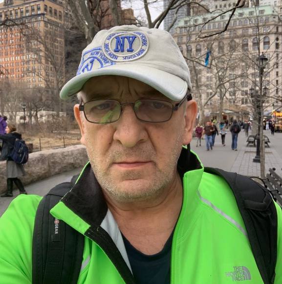 Profile Picture of Zbigniew Baranski (@vinek80) on Poshmark