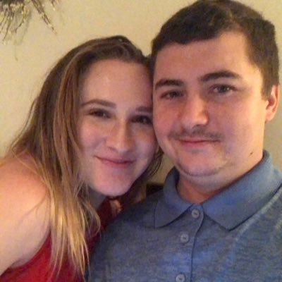 Profile Picture of Hallie Peterson🌵 (@Hal_Elizabeth98) on Twitter