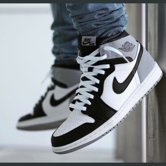 Profile Picture of Anjuan Bkvng (@bkvng2) on Poshmark