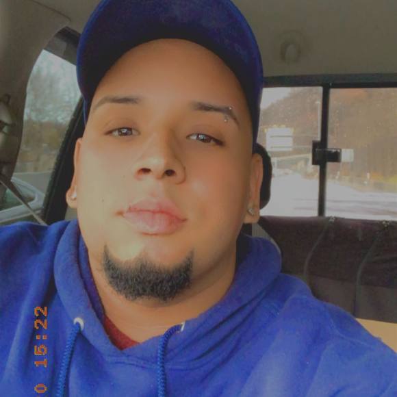 Jeremy Agosto - Poshmark Profile Picture of Jeremy Agosto (@papulin16) on Poshmark