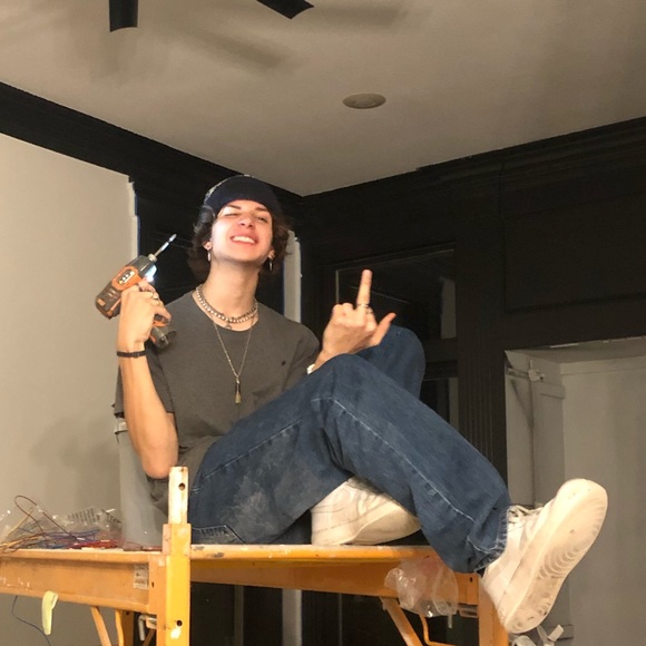 Profile Picture of Anden Ripley (@andenripley) on Poshmark