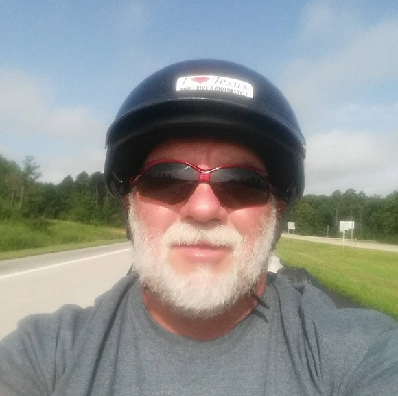 Profile Picture of Larry Byrd (@kypanhead) on Poshmark