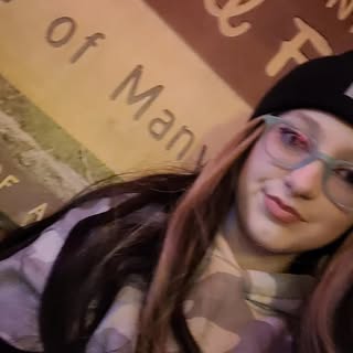 Profile Picture of Isabelle Holland (@holland_isabelle) on Instagram