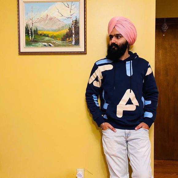 Profile Picture of Arvinder Singh (@arvindersing185) on Poshmark