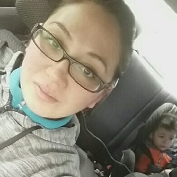 Profile Picture of Atzimba Huitron (@atzymba) on Poshmark