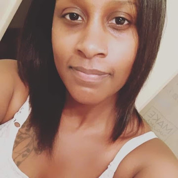 Profile Picture of Nigera Sudler (@tieshasudler4) on Poshmark