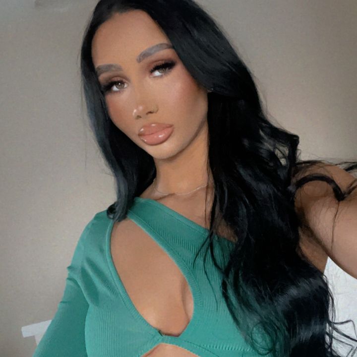 Profile Picture of BETH APPLETON (@@bethappletonx) on Tiktok