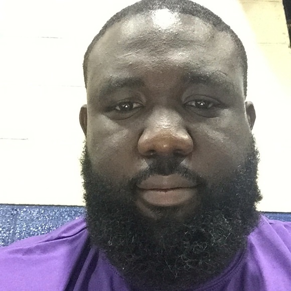 Profile Picture of Tyrone Barrett (@tyrone5357) on Poshmark