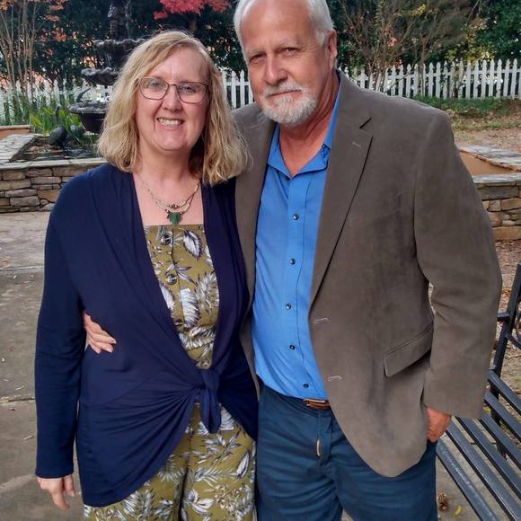 Profile Picture of Sandy-barry Troglin (@stroglin2009) on Poshmark