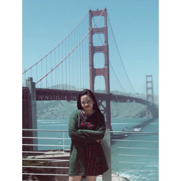 Profile Picture of Elynn Ramizera (@elramiera) on Poshmark