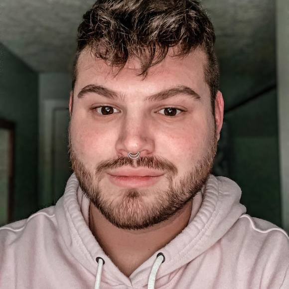 Profile Picture of Dustin Dennis (@ddennis0809) on Poshmark