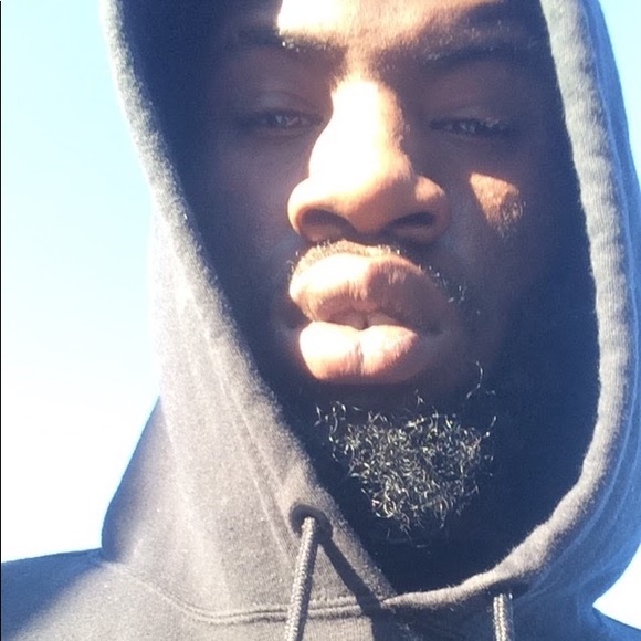 Profile Picture of Chablis Benford iii (@cbenford32) on Poshmark