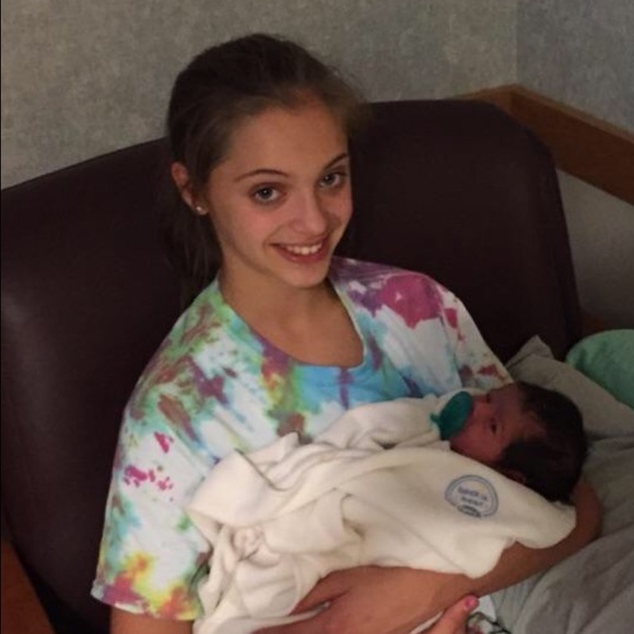 Profile Picture of Dalanie Disabato (@dalanie40) on Poshmark