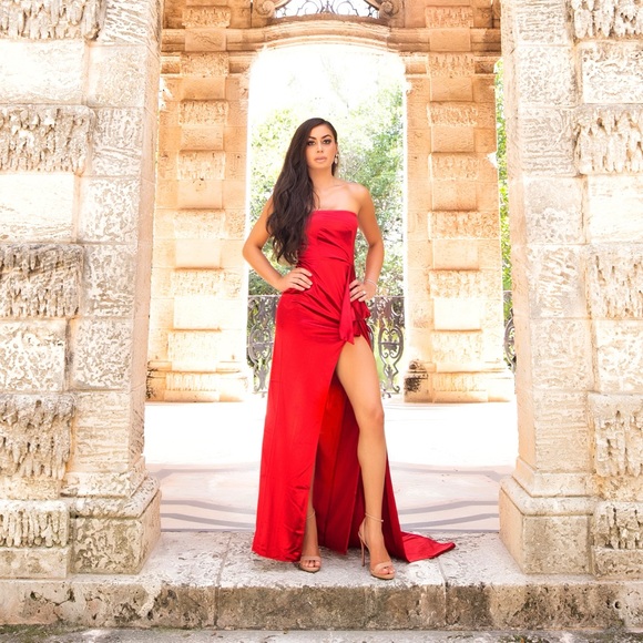 Profile Picture of Therese Tabano (@theresetabano) on Poshmark