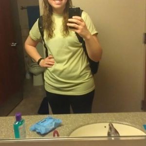 Profile Picture of Ariana Gordon (@ariana.thueme) on Myspace