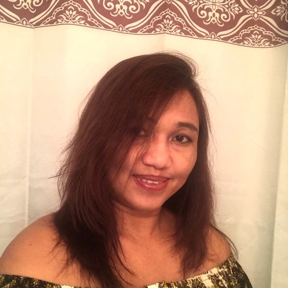 Profile Picture of Marichu Manley (@marichumanley) on Poshmark