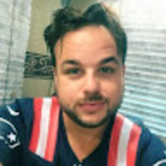 Profile Picture of Jonathon Hatcher (@jonathonhatcher) on Poshmark