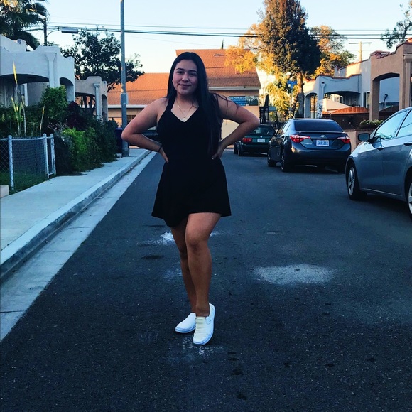 Profile Picture of Kimberly Trigueros (@kimltrigueros) on Poshmark