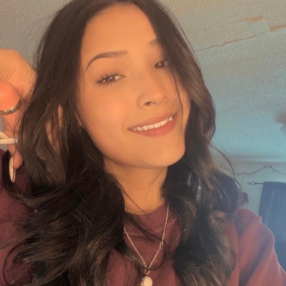 Profile Picture of Lakeesha Ahenakew (@lakeesha_a) on Poshmark