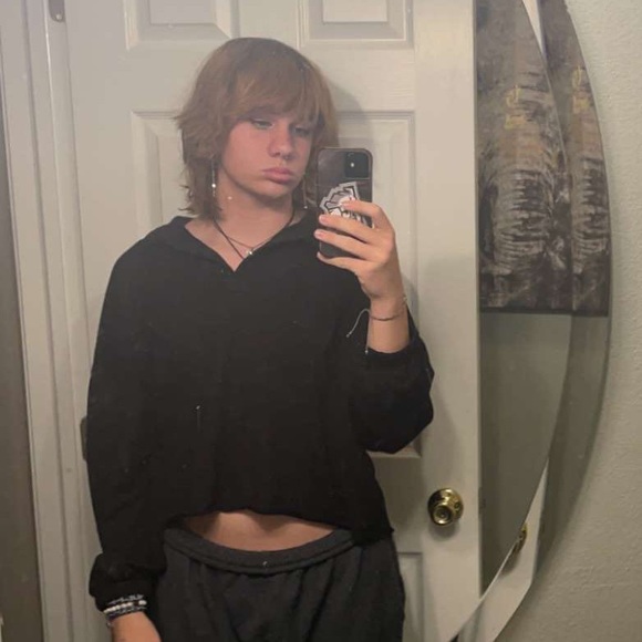 Profile Picture of Bash Taulman (@bashtaulman) on Poshmark