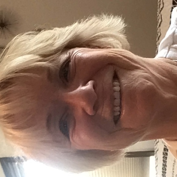 Profile Picture of Linda Assid (@lindaassid) on Poshmark
