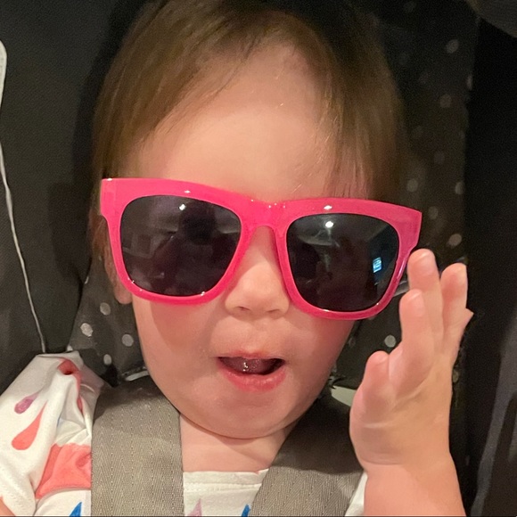 Profile Picture of Amber Schworm (@amberschworm) on Poshmark