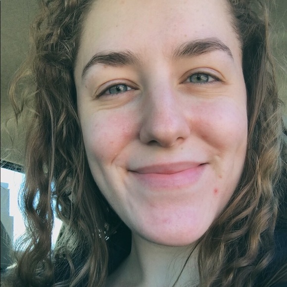 Profile Picture of Alaina Swanson (@swansonalaina) on Poshmark