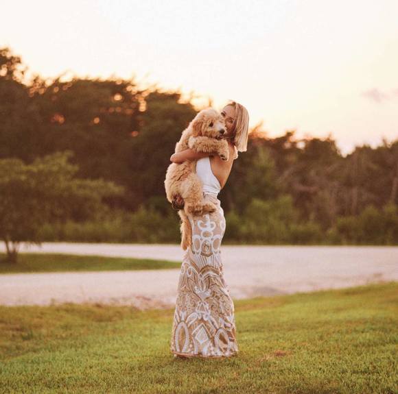 Profile Picture of Kirsten Cromer (@kirstencromer) on Poshmark