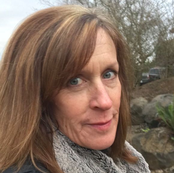 Profile Picture of Kim Rucklos (@krucklos) on Poshmark