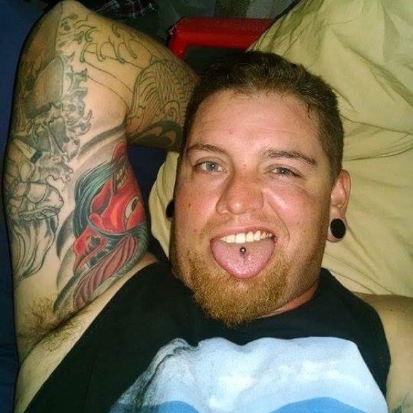 Profile Picture of Adrian Endsley (@adrianendsley) on Poshmark