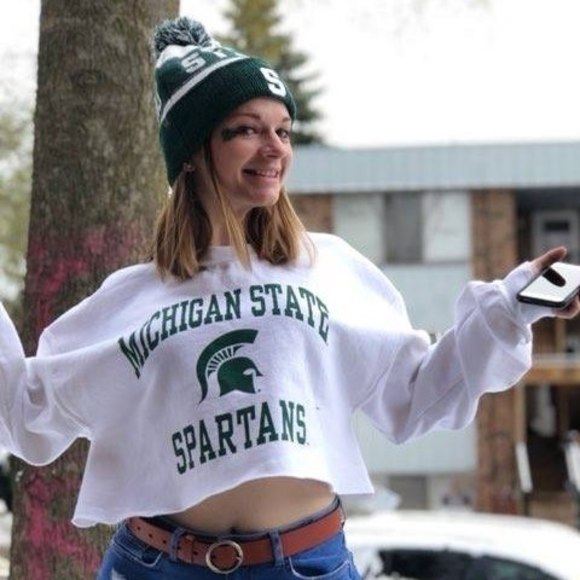 Profile Picture of Callaghan Tysonmayer (@callaghant) on Poshmark