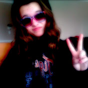 Profile Picture of Jaimee Hanson (@icyhotperson) on Youtube
