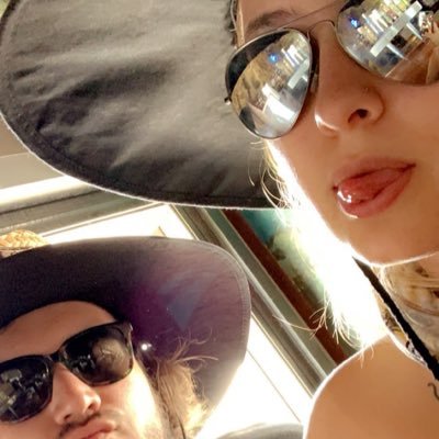 Profile Picture of Jessica Crosby (@JessLeahCrosby) on Twitter