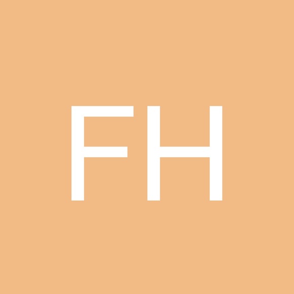 Profile Picture of Freda Hazelman (@fredaphazelman) on Poshmark