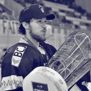 David Aebischer - Instagram Profile Picture of David Aebischer (@david_aebischer) on Instagram