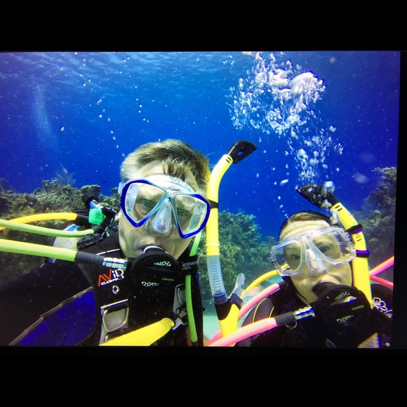 Profile Picture of Debbie Gerwig (@wgerwig) on Poshmark