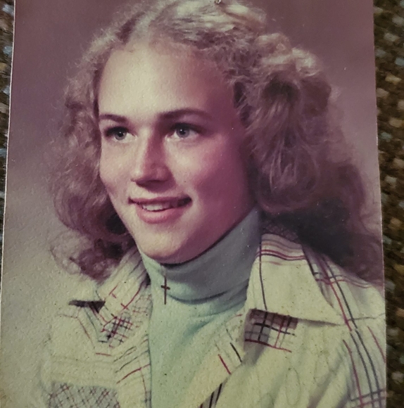 Profile Picture of Jody Hohlt (@piglady06) on Poshmark