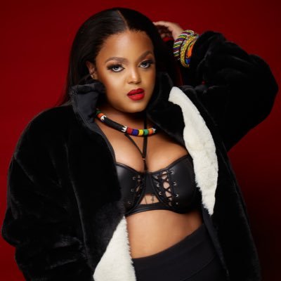 Profile Picture of UMaka Mah  👵🏽 (@DBNGOGO) on Twitter