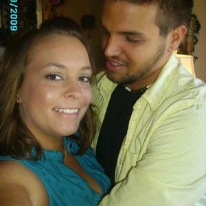 Profile Picture of Briana Smith (@brianaflowers) on Myspace