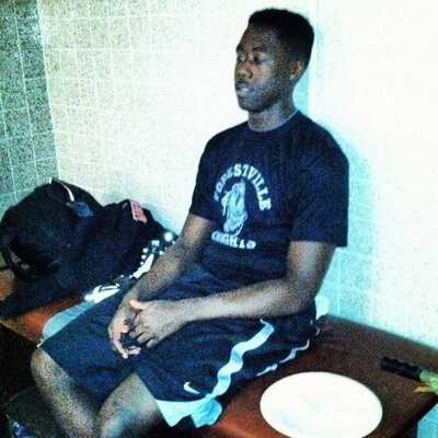 Profile Picture of Jeremy Holloway (@Flat_Out_) on Twitter