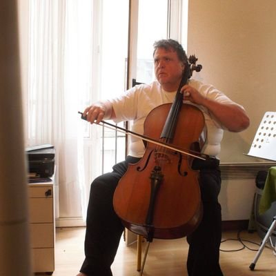 Profile Picture of Eric Bluhm (@violoncelliste5) on Twitter