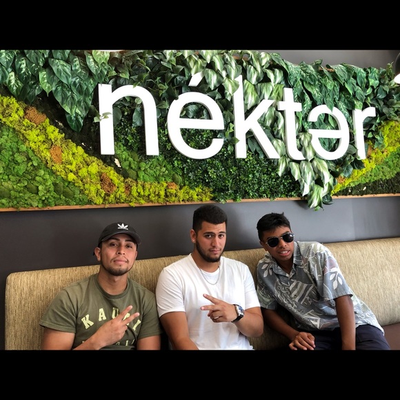 Profile Picture of Andres Borrero (@drewborrero) on Poshmark